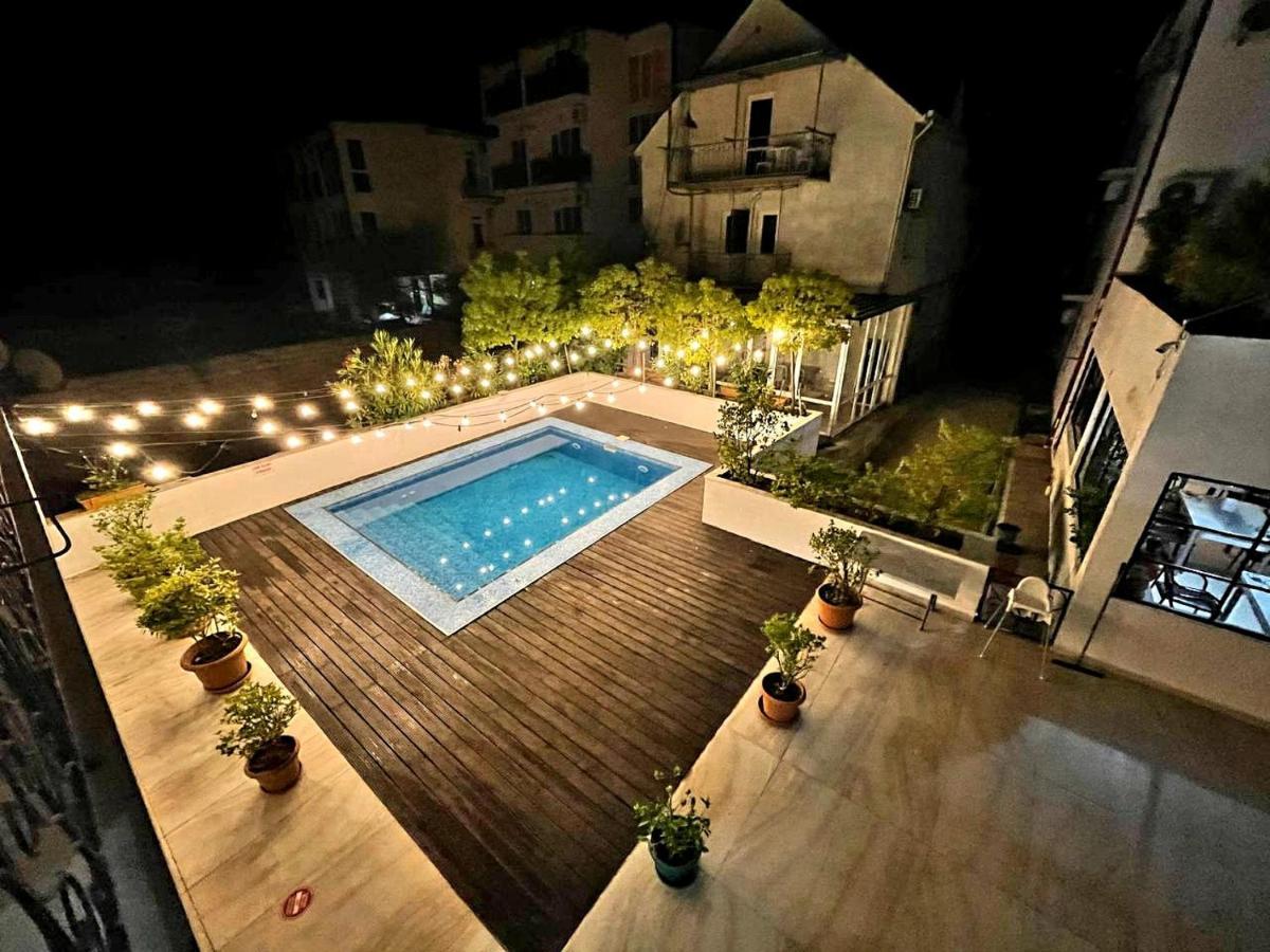 Live Inn Ureki Exteriér fotografie