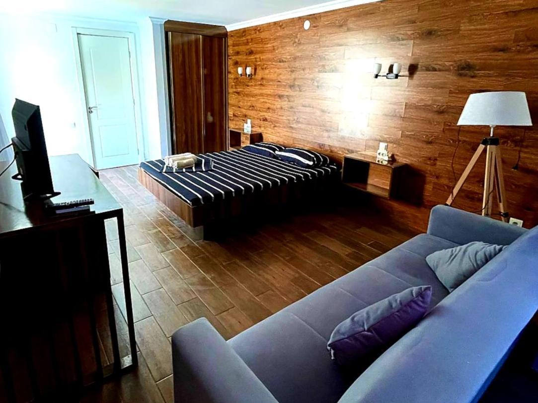 Live Inn Ureki Exteriér fotografie