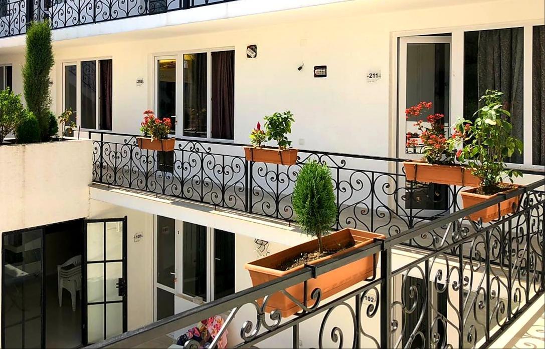 Live Inn Ureki Exteriér fotografie